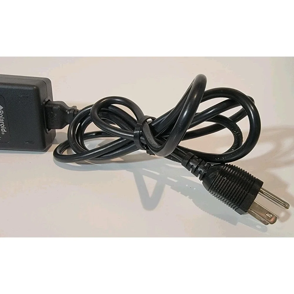 Power Supply Adapter Polaroid DVE DSA-0421S-12 2 36 AC‎  12V 3A Switching